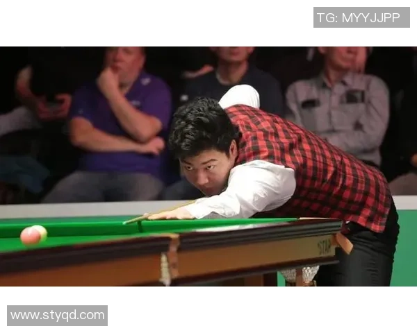 麦克吉尔与瑞恩戴的巅峰对决谁能笑到最后精彩赛事回顾与分析